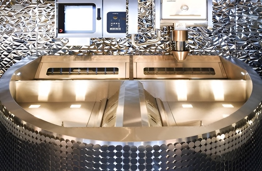 法国 - 专精于针对专业厨房设计的连通型先进通风解决方案