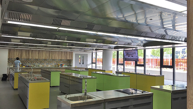 Naked Discovery, China