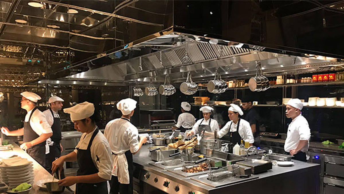 The Peak | Grand Hyatt Manila, The Philippines