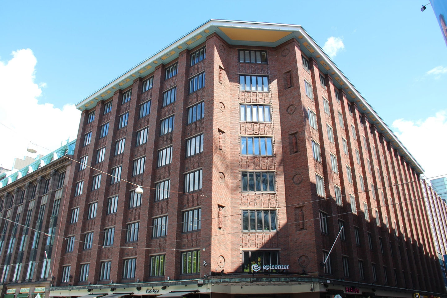 Ilmarinen, Mikonkatu 9