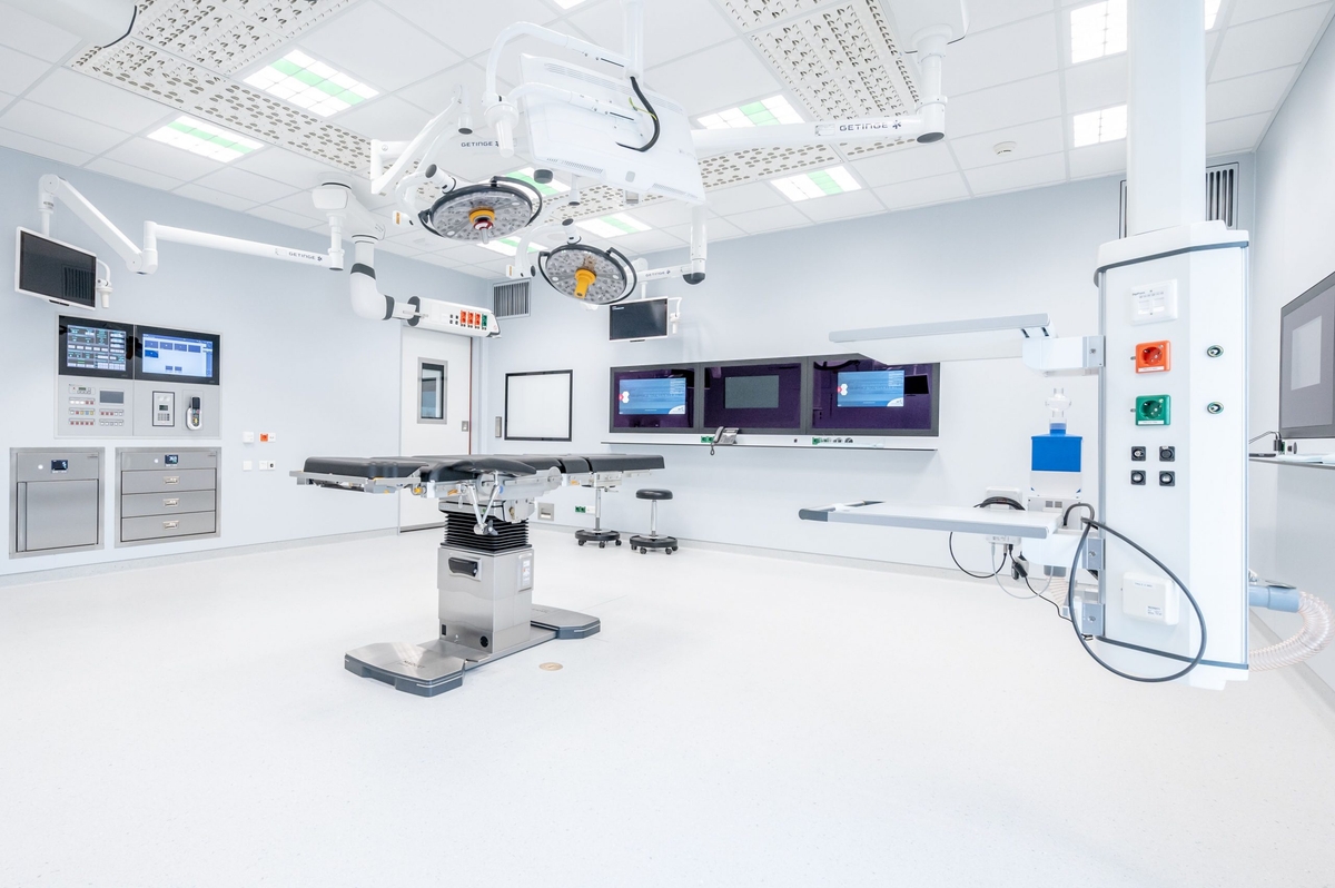 Certification of a Halton Vita OR Space 5 system in the Netherlands