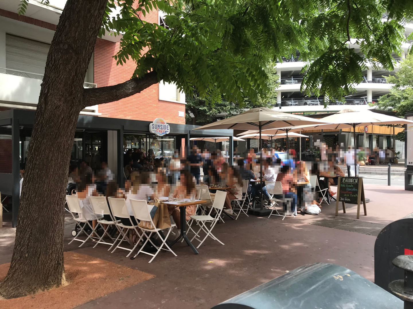 Sunside Café, France