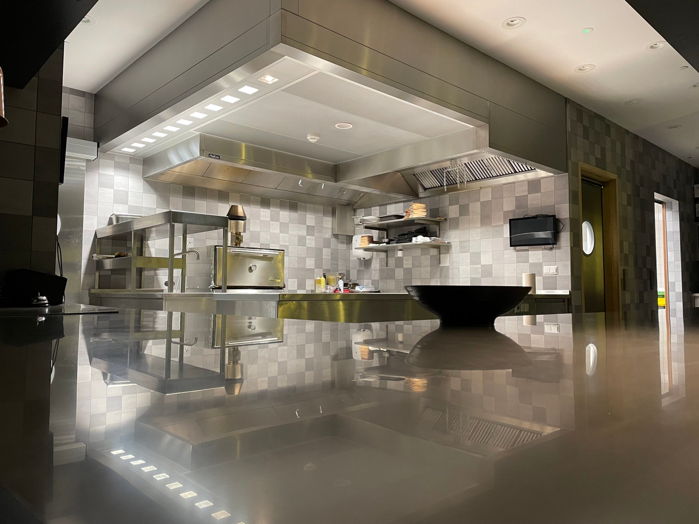 Botanica Kitchen Bar & Lounge | Voco an IHG hotel, The Netherlands