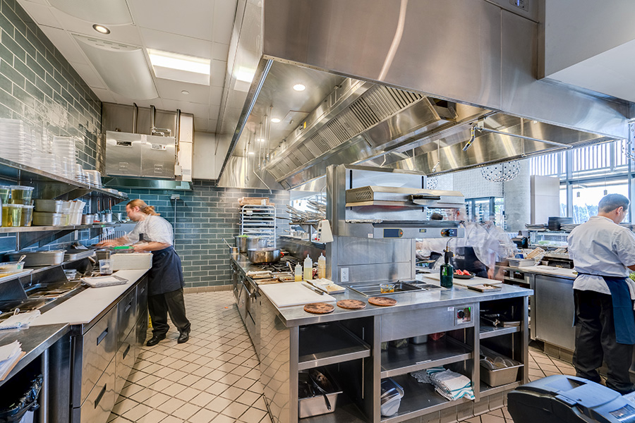 Pour une cuisine respectueuse de l’environnement, la conception et l’équipement jouent un rôle clé