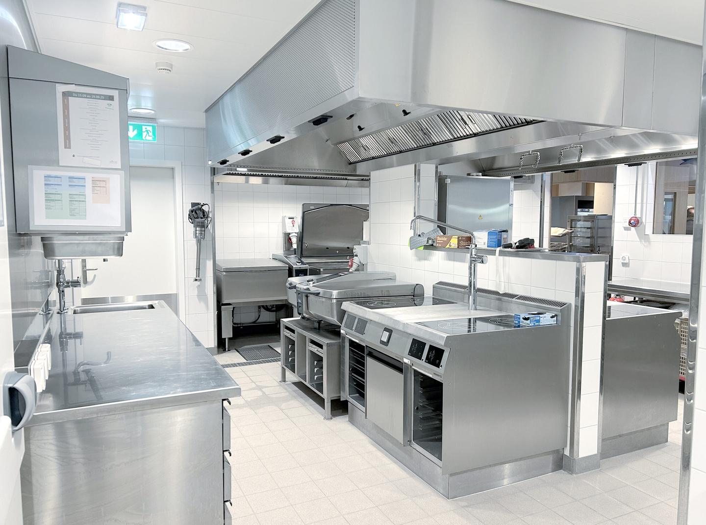 International Institute of Lancy, Switzerland