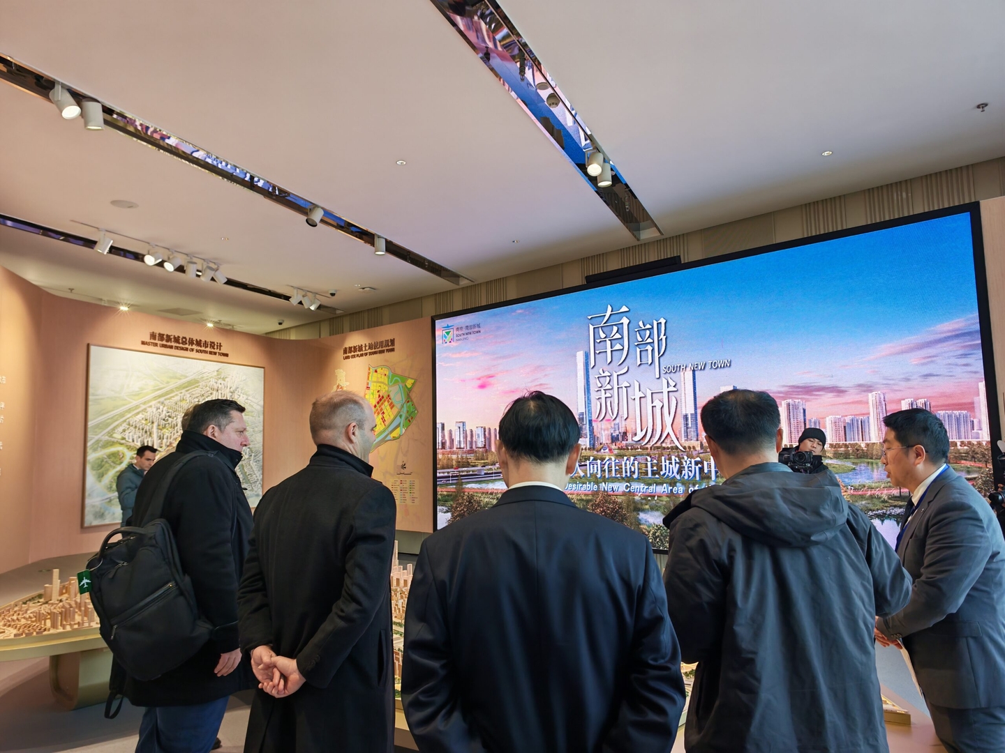 Halton Shares Insights at Sino-Finnish Forum, Backs Nanjing’s Sustainable Development