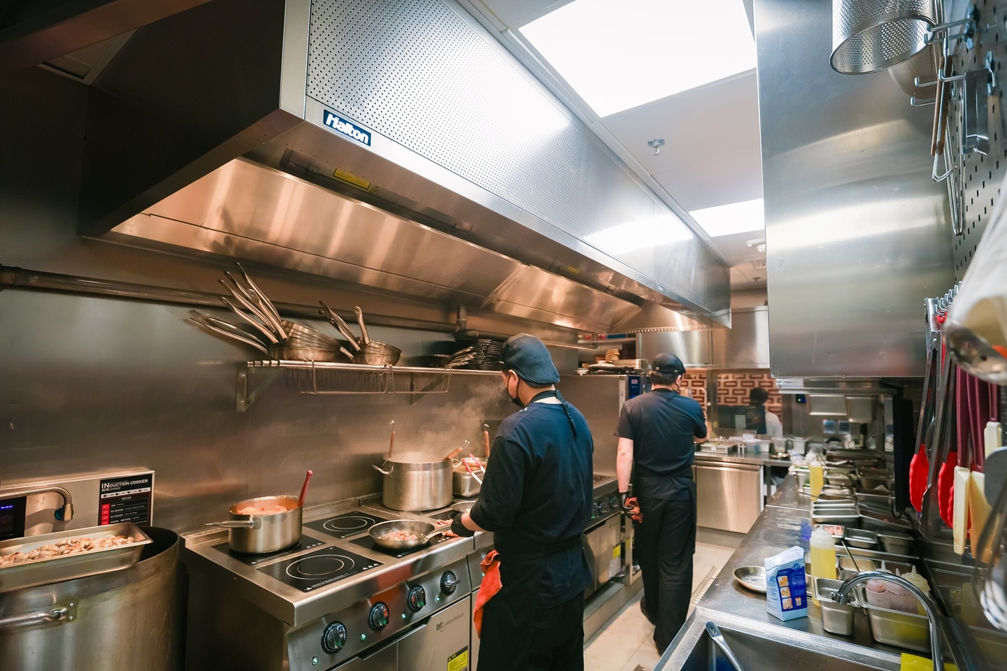 Safer, Cleaner Kitchens with Halton UV Capture RayTM Technology